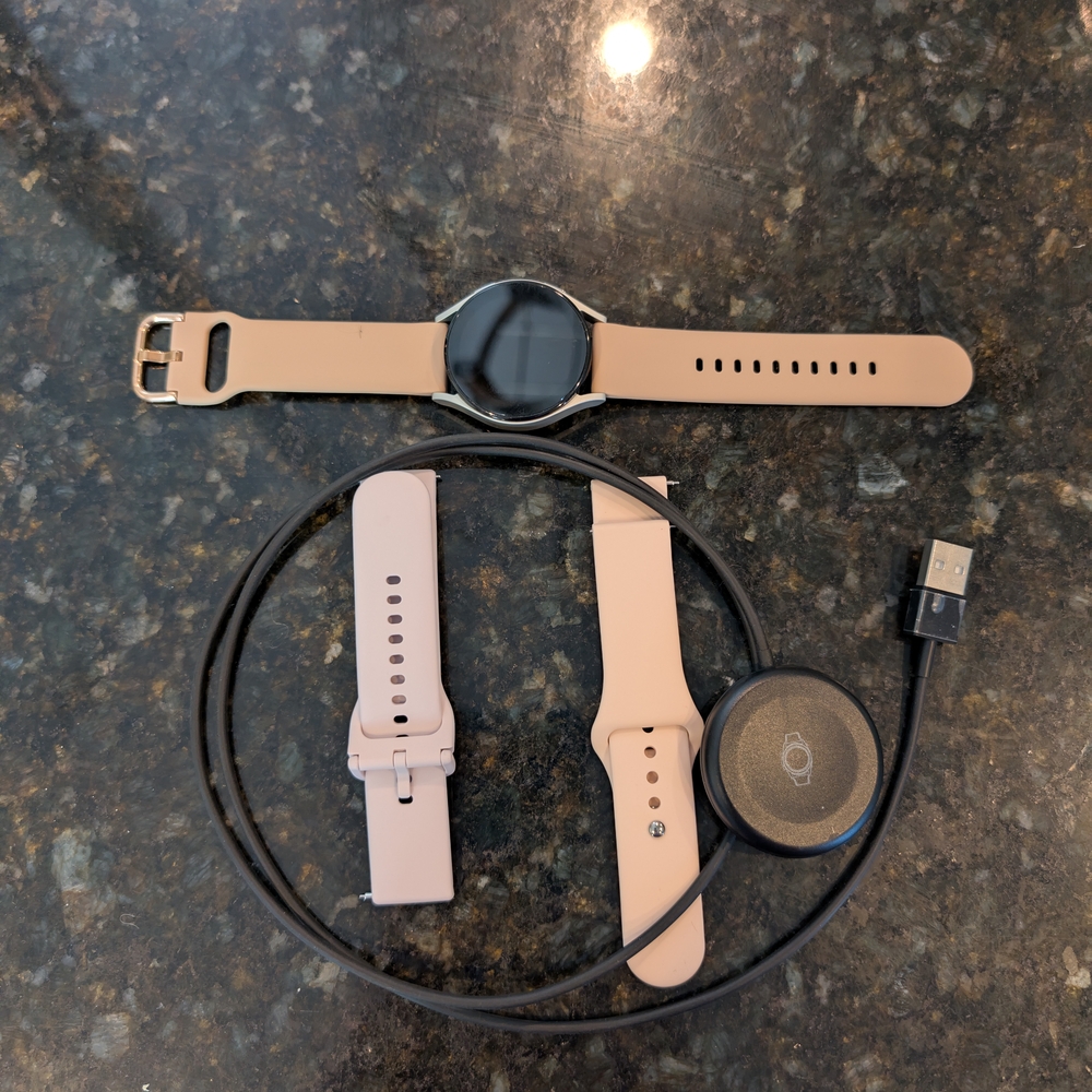 Smartwatch with Interchangeable Bands - Beige